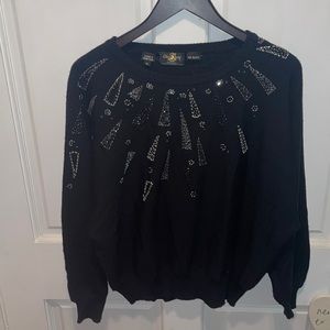 Vintage Oleg Cassini Sweater 100% Lambswool. Size M. Beautiful beading detail.